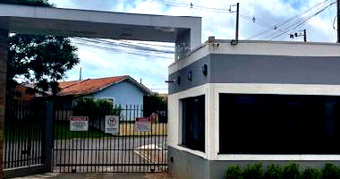 Casa com 2 Quartos e Área de Serviço em Ponta Grossa