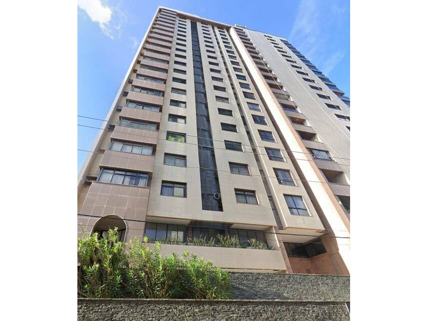 Apartamento com 3 vagas e 301m² em Piedade