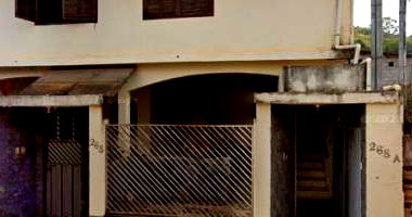 Casa com 3 quartos, 1 banheiro, 159m² construída, desocupada