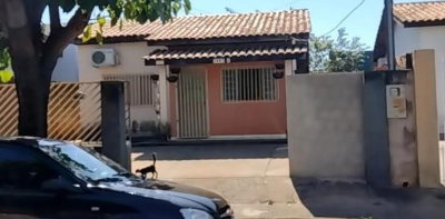 Casa ocupada de 51,18 m² em terreno de 250 m²