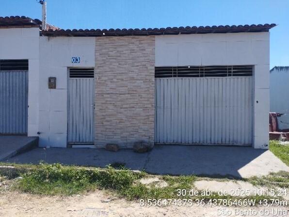 Casa com 1 quarto e 1 banheiro, 92,05 m², desocupada