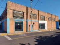 Prédio Comercial com 202m², 2 banheiros