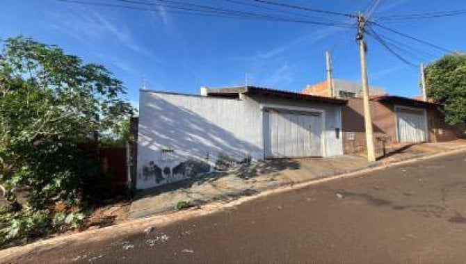 Casa com 2 quartos em Jardinópolis, SP