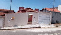 Casa com 2 quartos e 2 banheiros, 68 m², ocupada