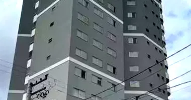 Apartamento padrão com 2 vagas, 133m² construídos, ocupado