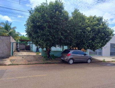 Casa com terreno de 444m², Ocupado, no Jardim Rondônia