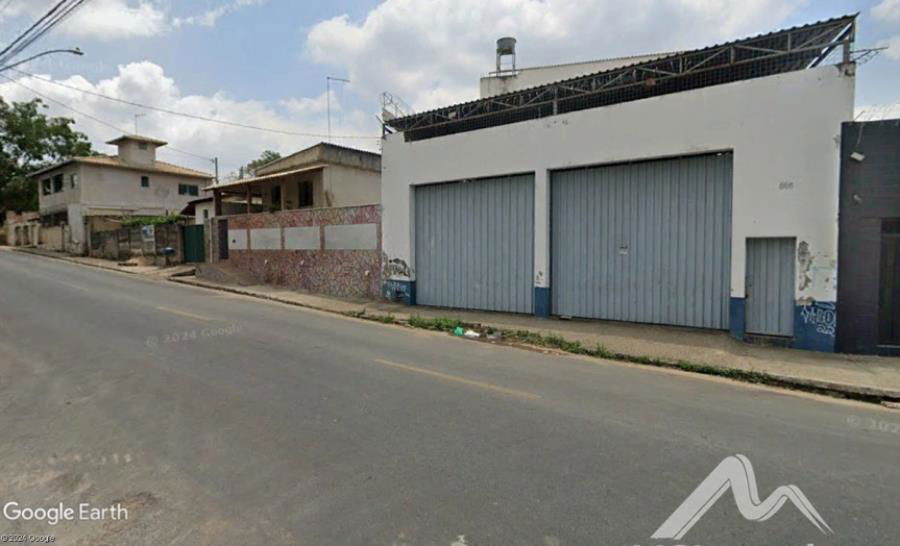 Galpão Comercial e Prédio Residencial no Garcias