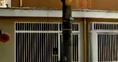 Casa em Leilão Ocupada com 140m² Construída