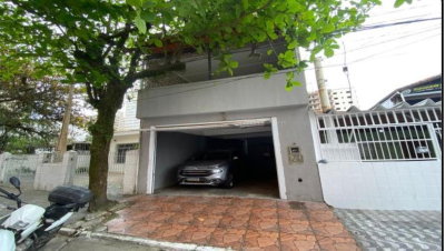 Casa com 209m², ocupada, ideal para investimento
