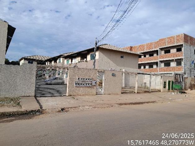 Apartamento em Águas Lindas de Goiás com 56,32m²