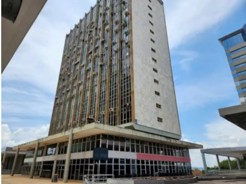 Sala Comercial em Leilão - Asa Norte, Brasília