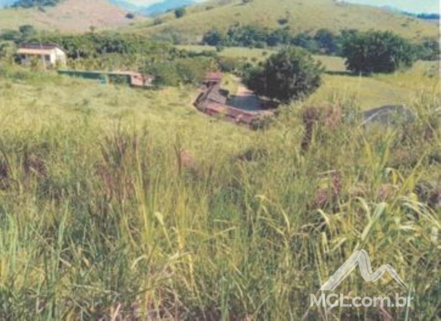 Lote de 400m² no Condomínio Campestre Lelente em Muriaé/MG