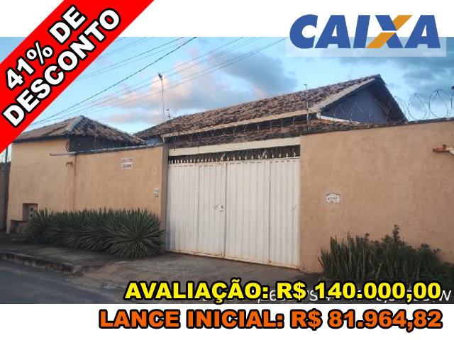Casa com 2 quartos e 1 vaga em Esmeraldas/MG