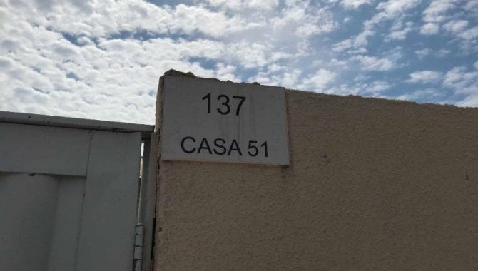 Casa em condomínio com 2 quartos e 1 banheiro, 52,8 m² construídos
