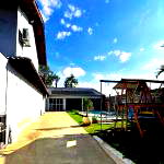 Terreno com benfeitorias, piscina e churrasqueira, 317m², desocupado