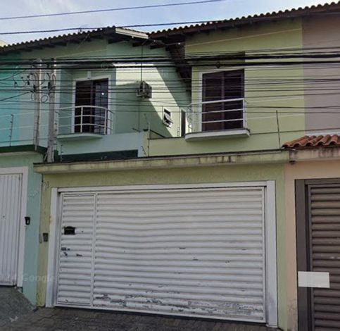 Casa com 515 m², 3 quartos, 2 banheiros, ocupada