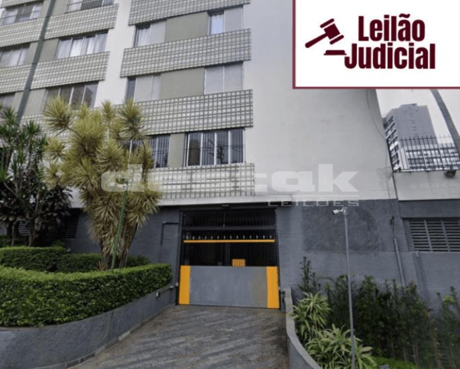 Vaga de garagem no Edifício Camilo Meira, 27m², desocupada