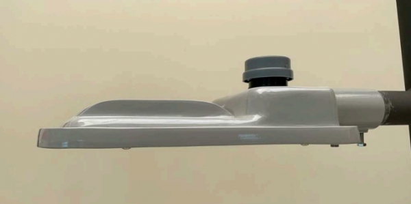 60 Luminárias Públicas de 150W