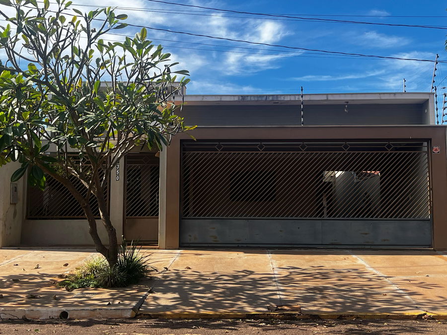 Casa Ocupada no Bairro Progresso com 500m²