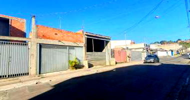 Lote amplo de 1500m² em área ocupada, ideal para investimento