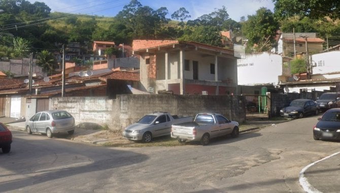 Casa no Litoral com 330 m² em Itatinga - São Sebastião - SP