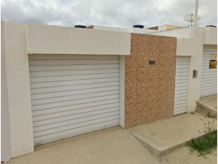 Casa em leilão - 2 quartos, 1 banheiro, 61,58m² construídos