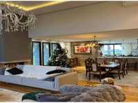 Lotes residenciais com casa de 545 m² ocupada