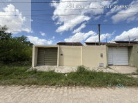 Casa com 2 quartos, 2 banheiros e 1 vaga de garagem