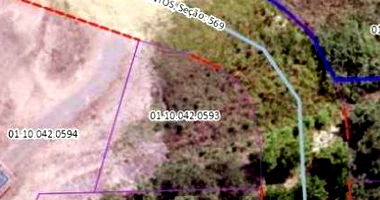 Terreno em Loteamento Vale do Sol com 422,08m²