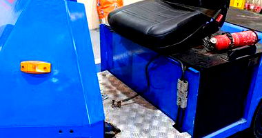 REBOCADOR ELETRICO JACTO RB30 S4 PLUS - 3 TONELADAS - OPERACIONAL