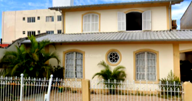 Casa em alvenaria 2 pavimentos 148,5m² construída, ocupada