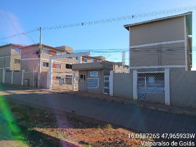 Apartamento com 2 Quartos e 1 Vaga em Condomínio