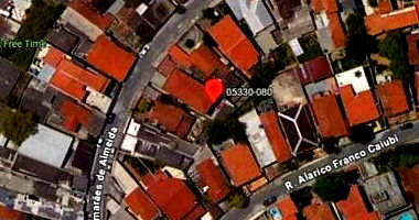 Sobrado geminado com 140m² construídos, 3 banheiros, 3 quartos, vaga não informada