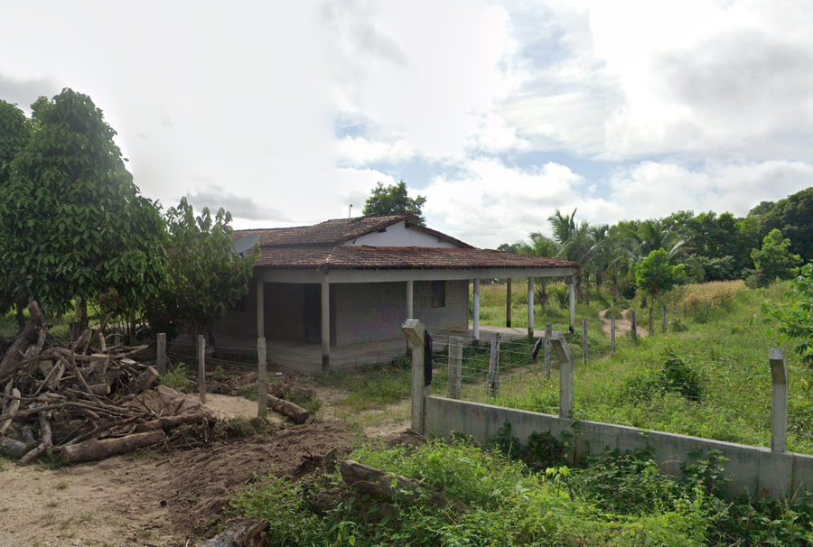 Casa com 3 quartos, 1 banheiro, 230,56 m² construída, ocupada