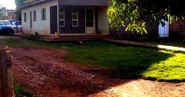 Casa com 3 quartos, 1 banheiro, 1 vaga, 100m² construída, ocupada