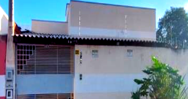 Casa térrea com 51,28 m², 25% fração ideal, ocupada