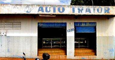 Espaçoso Barracão Comercial com 214m² e Terreno de 344m²