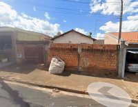Casa residencial com 39m², terreno de 200m², desocupada