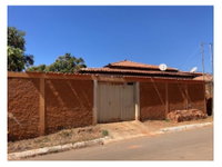 Casa com 4 quartos e 171m² em Bonfinópolis de Minas