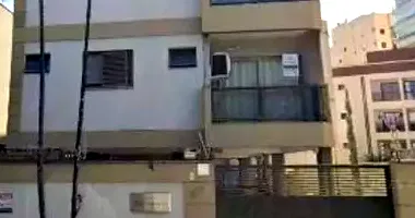 Apartamento em Leilão com 2 Quartos e 2 Vagas