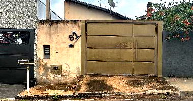 Casa com 2 Quartos e 2 Vagas em Santa Albertina