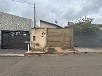 Casa com 2 Quartos e 2 Vagas em Santa Albertina