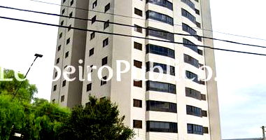 Apartamento com 2 Quartos e Vagas em Cascavel