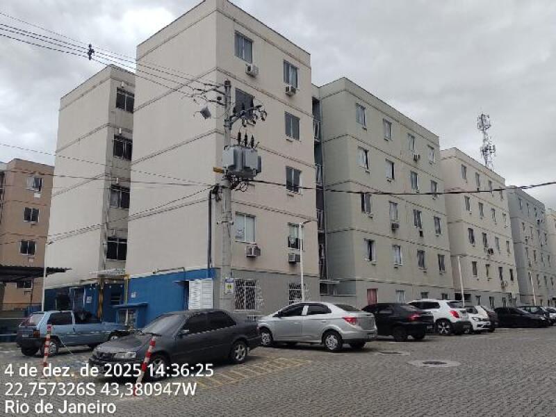 Apartamento com 2 quartos em Belford Roxo