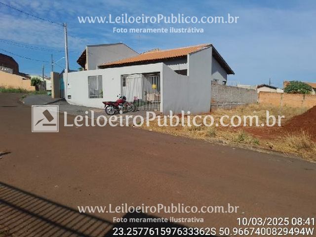 Casa com 3 quartos, 1 banheiro, 1 vaga, 87,79m² construída