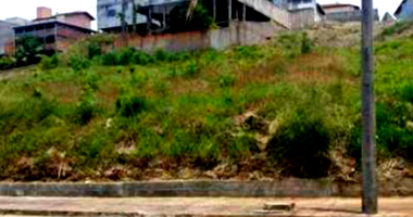 Terreno Comercial 525m² Desocupado com Escritura Pública