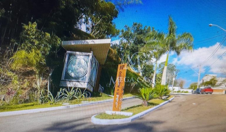 Terreno de 604 m² no Residencial Parque do Império