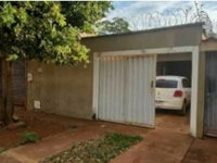 Casa 02 Quartos com Garagem em Trindade/GO