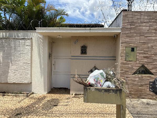 Casa 3 quartos, 1 banheiro, 1 vaga, 128m² construída, terreno 250m²