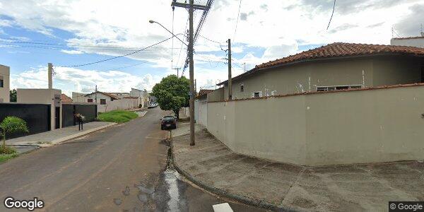 Casa com 95,88m², terreno 125m², parte ideal, Franca